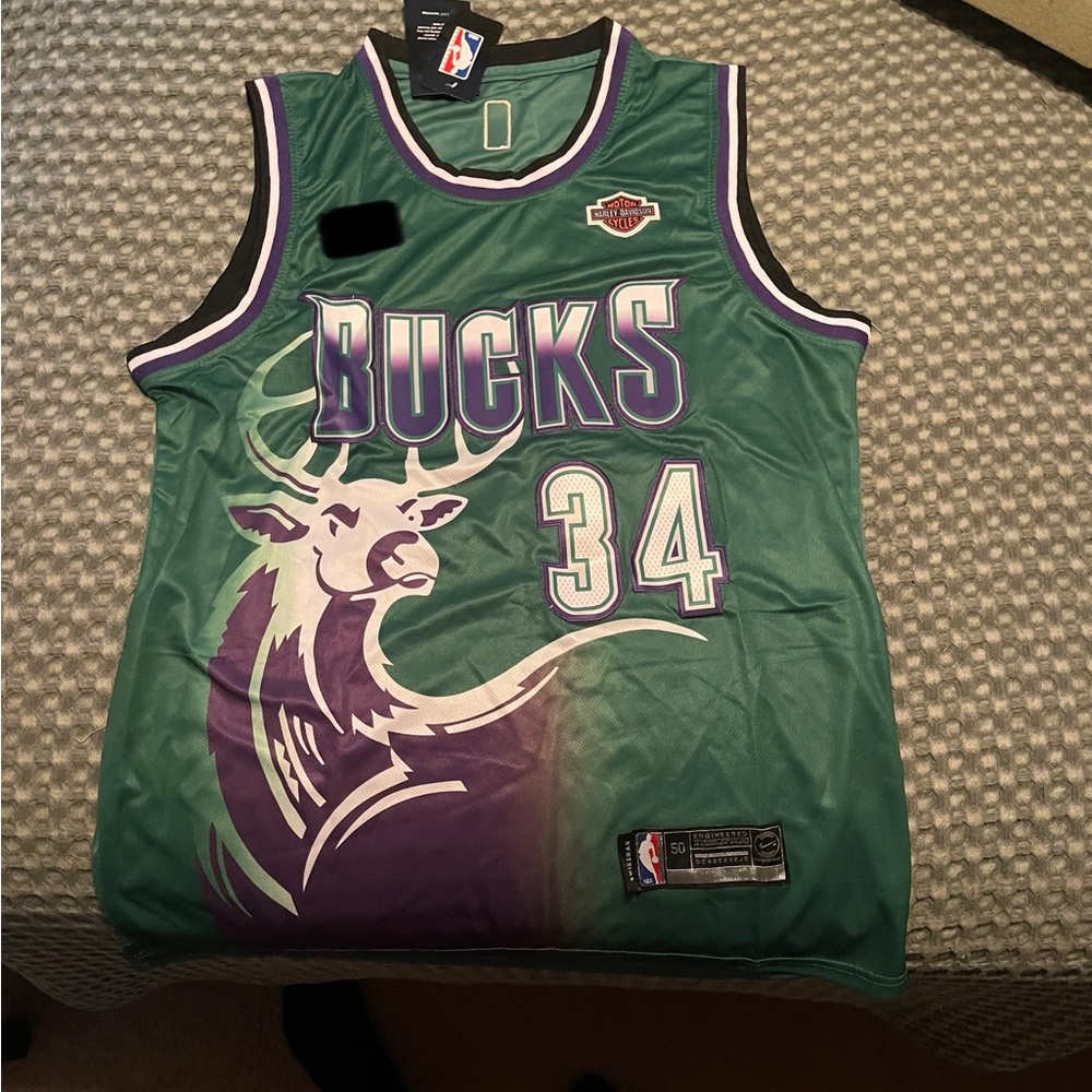 Giannis Antetokounmpo retro bucks jersey